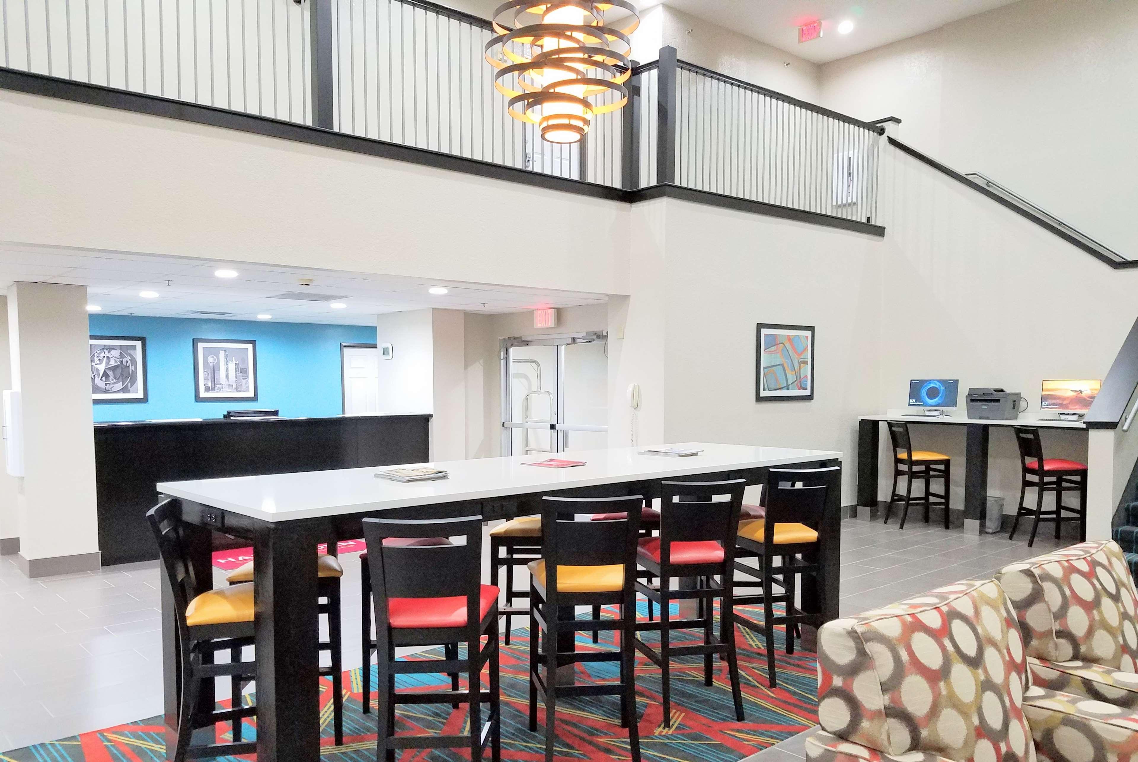 Hawthorn Suites Irving Dfw South Екстериор снимка